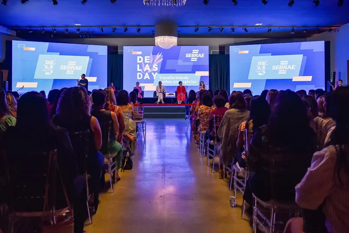 Registro de palestra corporativa - Janete Maroli Fotografia